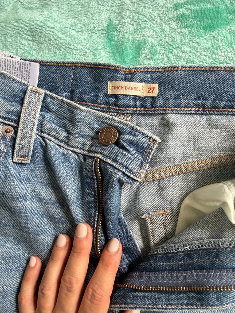 Cinch barrel levi’s woman 27